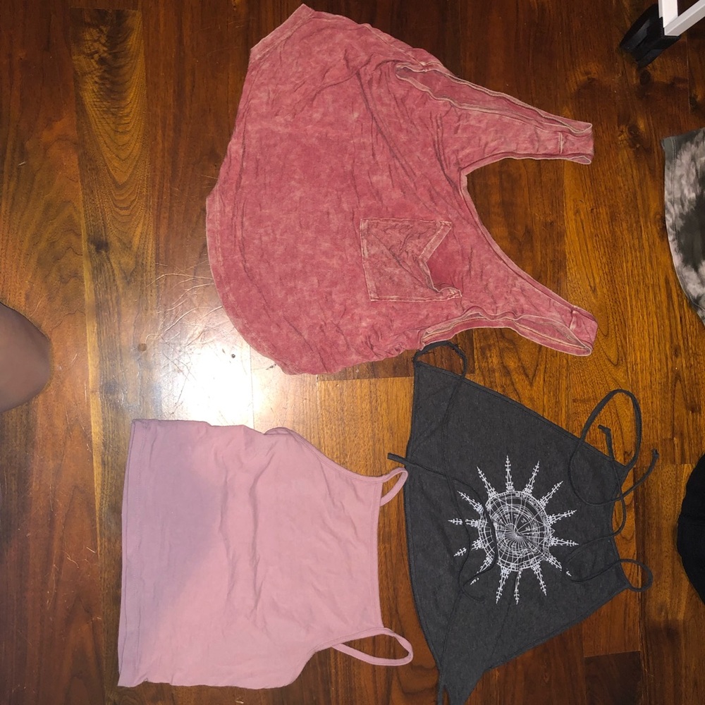 Set of 3 crop tops